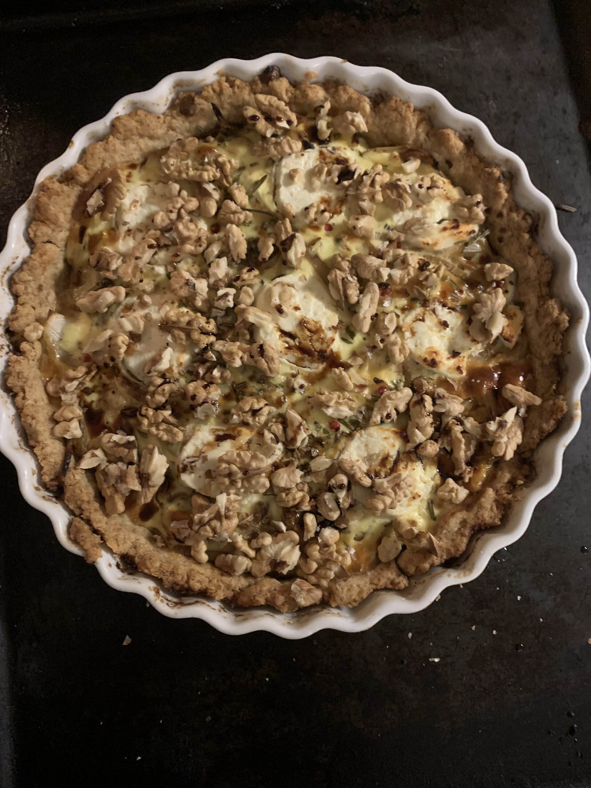 Løgtærte med gedeost og valnødder 20 Løgtærte med gedeost og valnødder