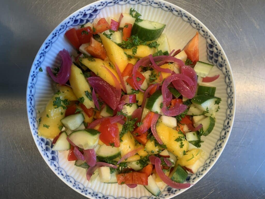 Måltidsinspiration 25 roedloeg og mangosalat